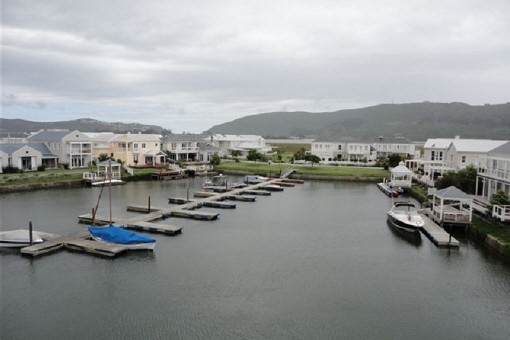 Haus mit Anleger in Knysna