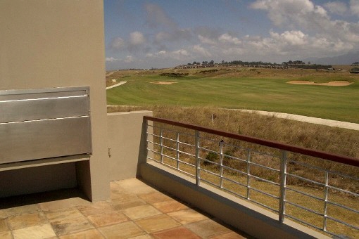 Ausblick von einem der Balkone zum Golfplatz